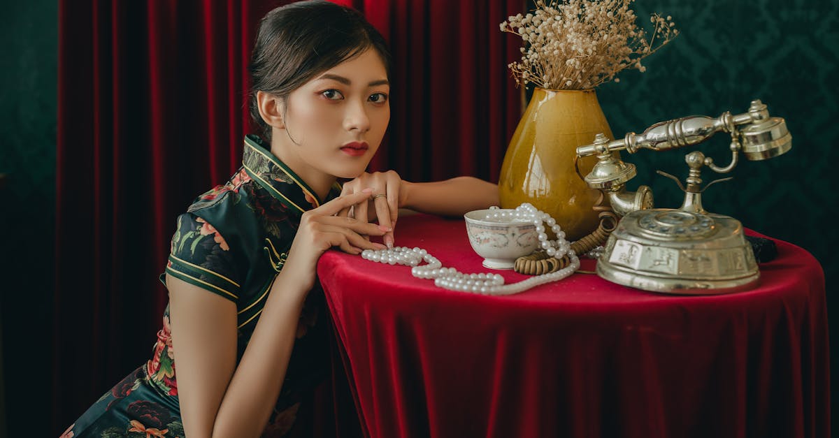 découvrez l'élégance sous toutes ses formes : conseils de style, inspirations mode et astuces pour cultiver un raffinement intemporel au quotidien.