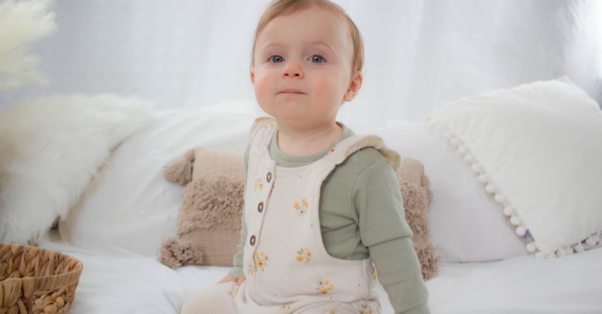 découvrez l’oreiller en mousse à mémoire de forme : confort optimal, soutien personnalisé de la tête et du cou, nuits paisibles et réveils sans douleurs. parfait pour toutes les positions de sommeil.