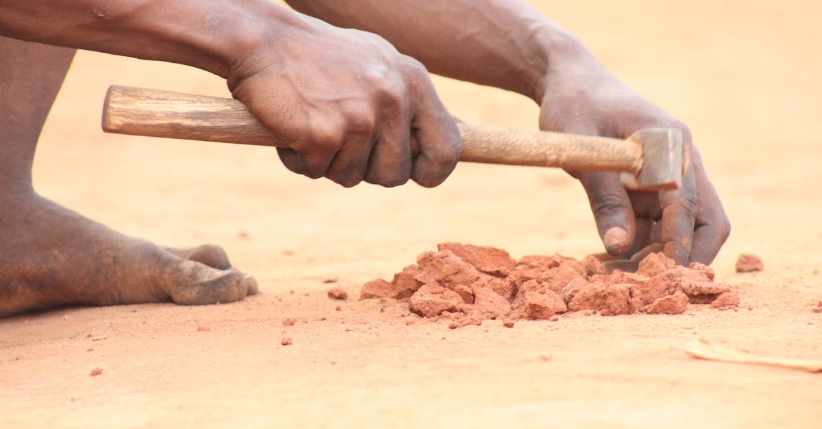 découvrez l'artisanat ancestral, un savoir-faire traditionnel transmis de génération en génération, alliant authenticité et excellence.
