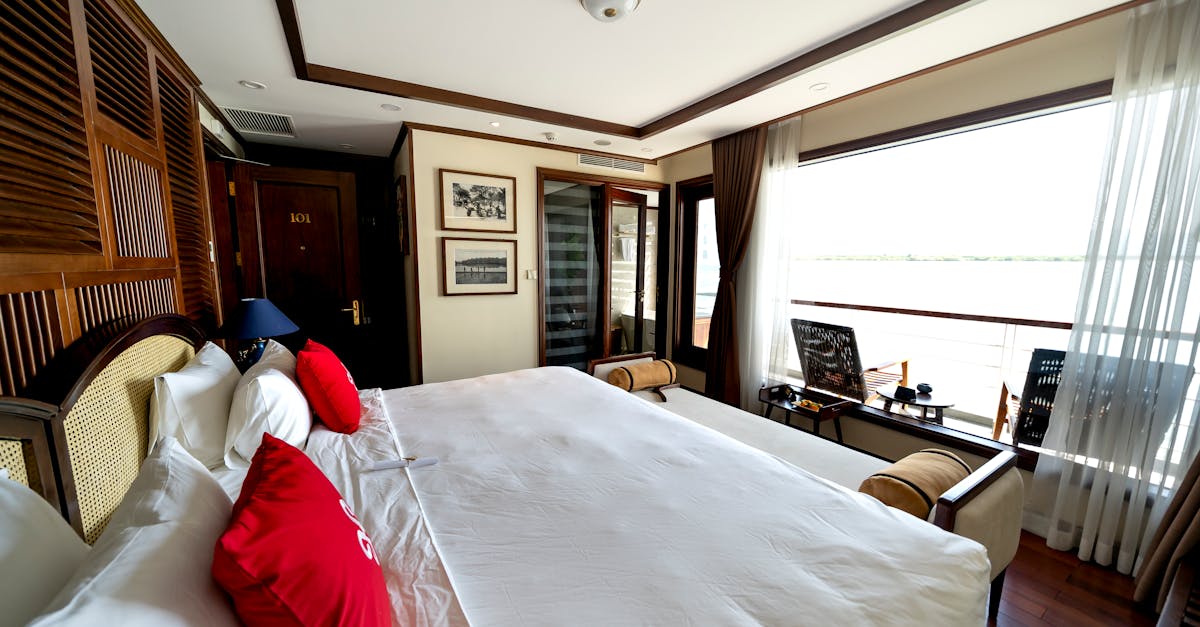 découvrez les dimensions standards des lits doubles pour choisir le couchage idéal adapté à votre chambre et à vos besoins.