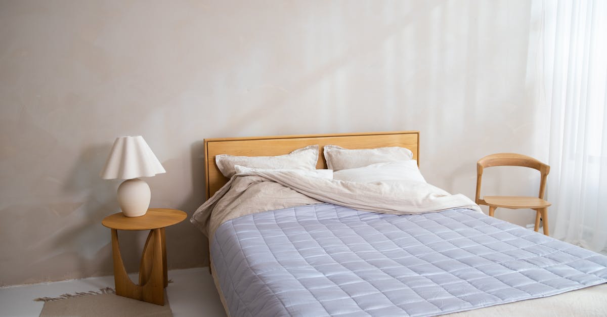 découvrez notre guide de sélection de duvet pour lit 90x190 cm : conseils pour choisir la meilleure chaleur, matière et confort adaptés à votre literie.