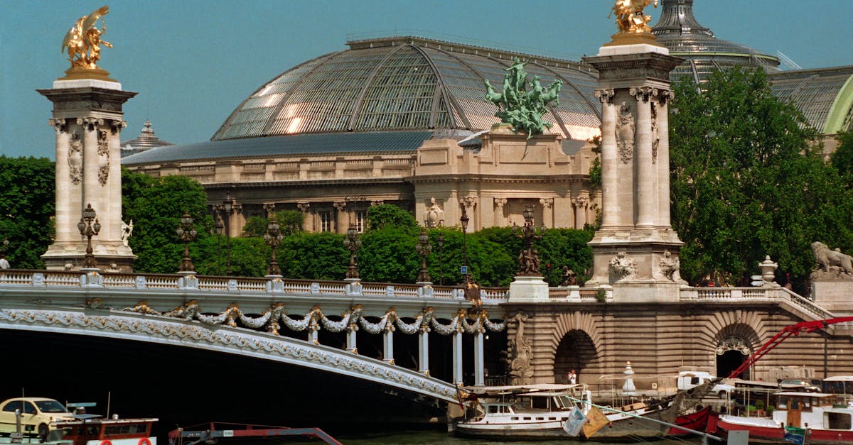 découvrez l'excellence du savoir-faire français à travers nos créations artisanales uniques alliant tradition et innovation.