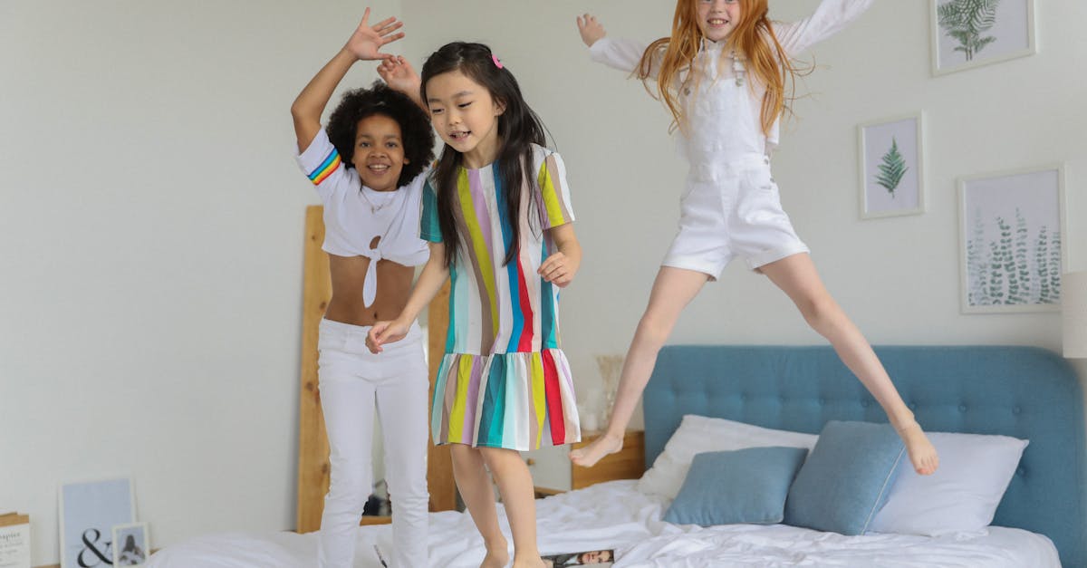 découvrez notre large sélection de matelas confortables et durables, conçus pour vous offrir un sommeil réparateur et une qualité de repos optimale.